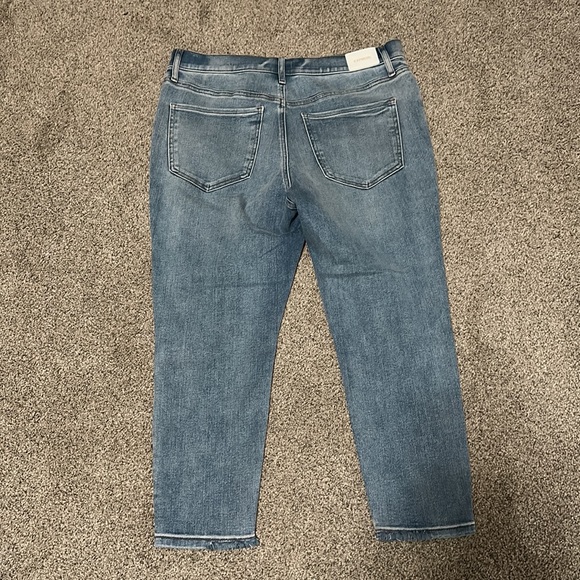 NWT Express High Waisted Light Wash Ripped Skinny Jeans 14 Short - Picture 6 of 10